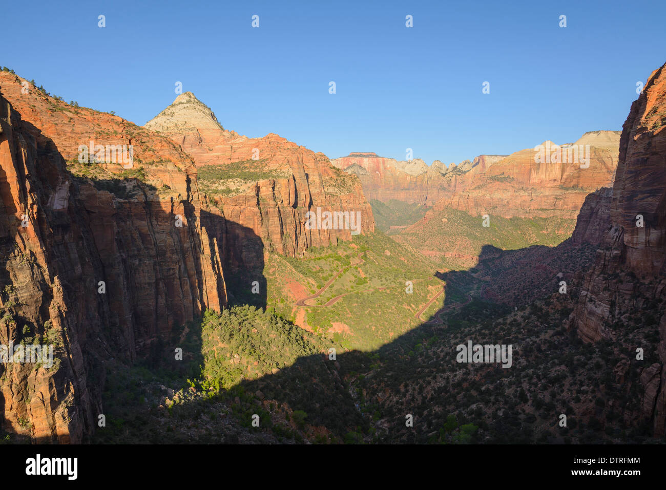 Views from Canyon Overlook trail, Zion National Park, Utah, USA Stock Photo