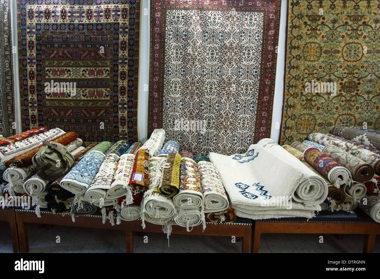 Tunisie Rug Tunisian carpets hi-res stock photography and images - Alamy