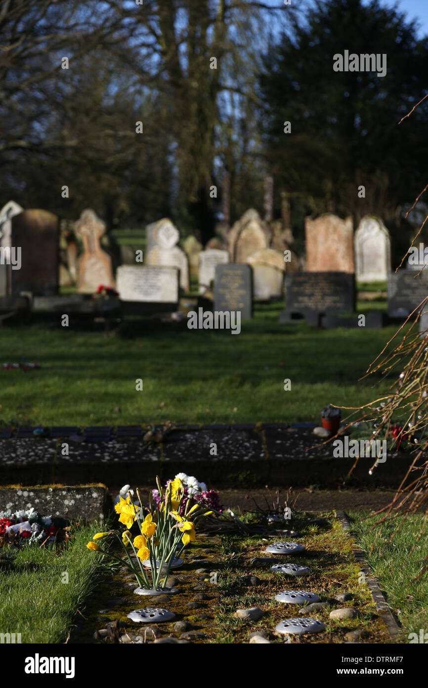 Bugbrooke village church and grave yard Stock Photo Alamy