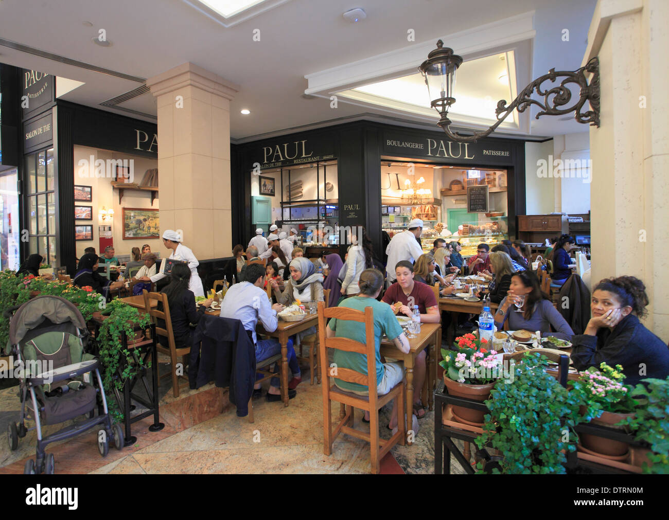 United Arab Emirates, Dubai, Mall of the Emirates, cafe, restaurant