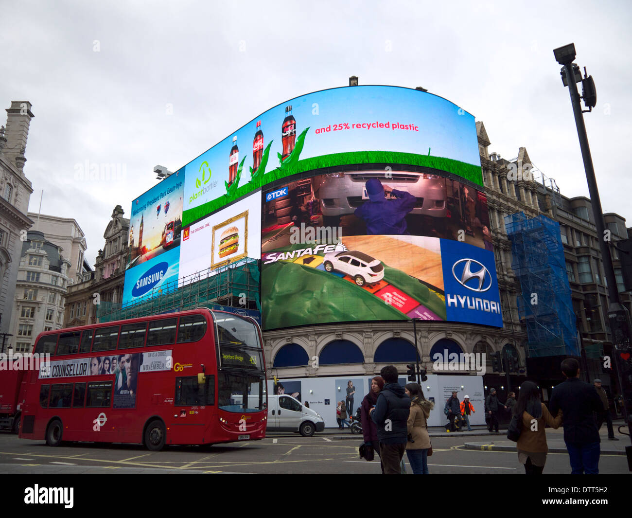 Download Piccadilly Circus London Screens Gif