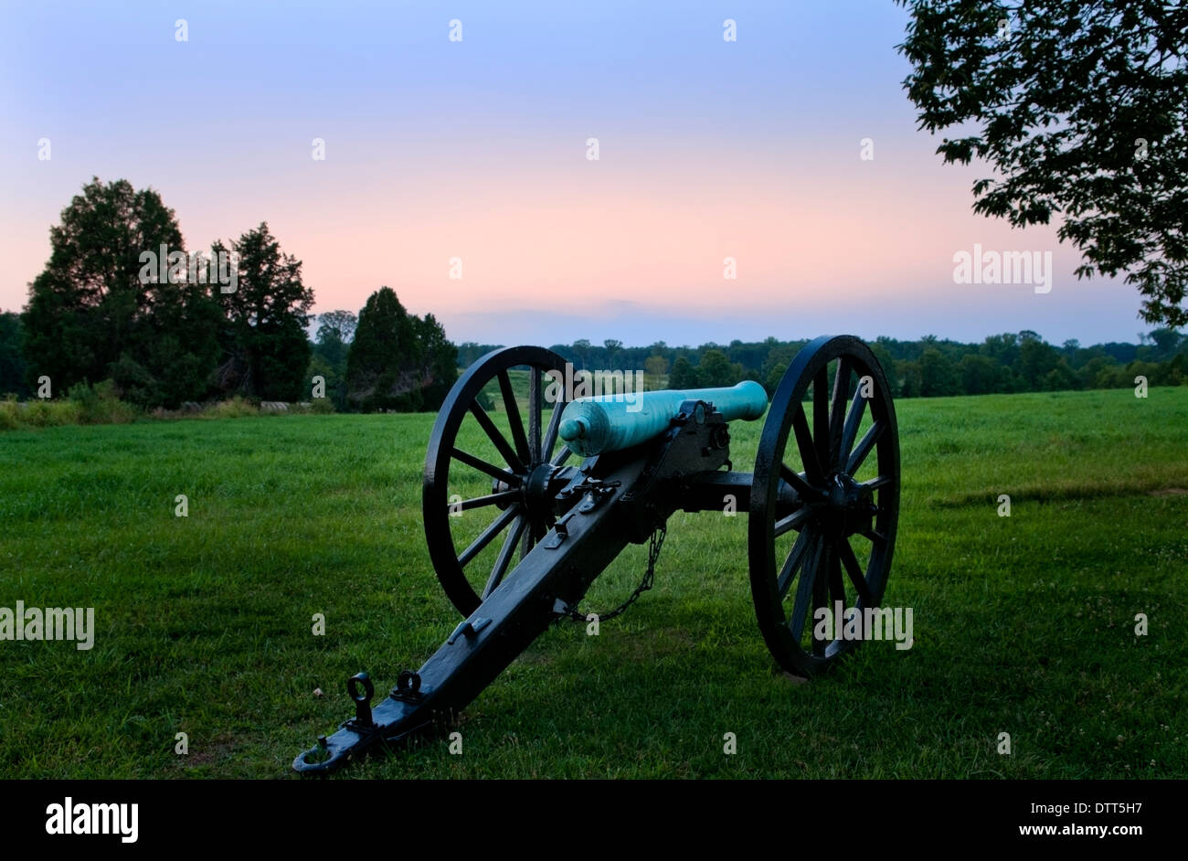 A lone cannon at Manassas Battlefield in Virginia. An American Civil War Battle was fought on this field in1862. Stock Photo