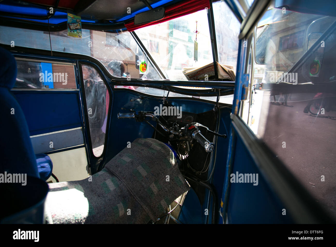 Moto taxi peru hi-res stock photography and images - Alamy