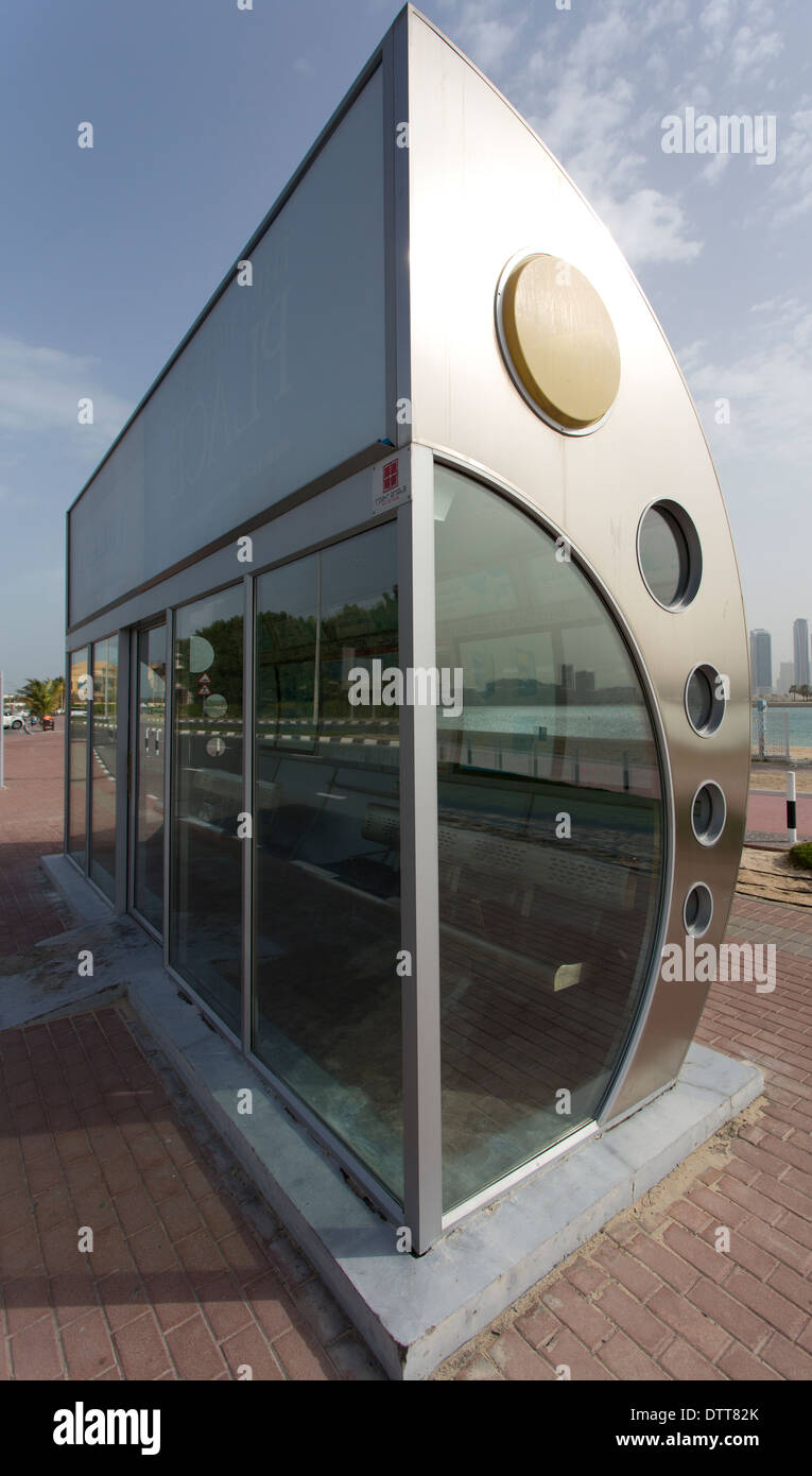 Dubai Bus Stop High Resolution Stock Photography and Images Alamy