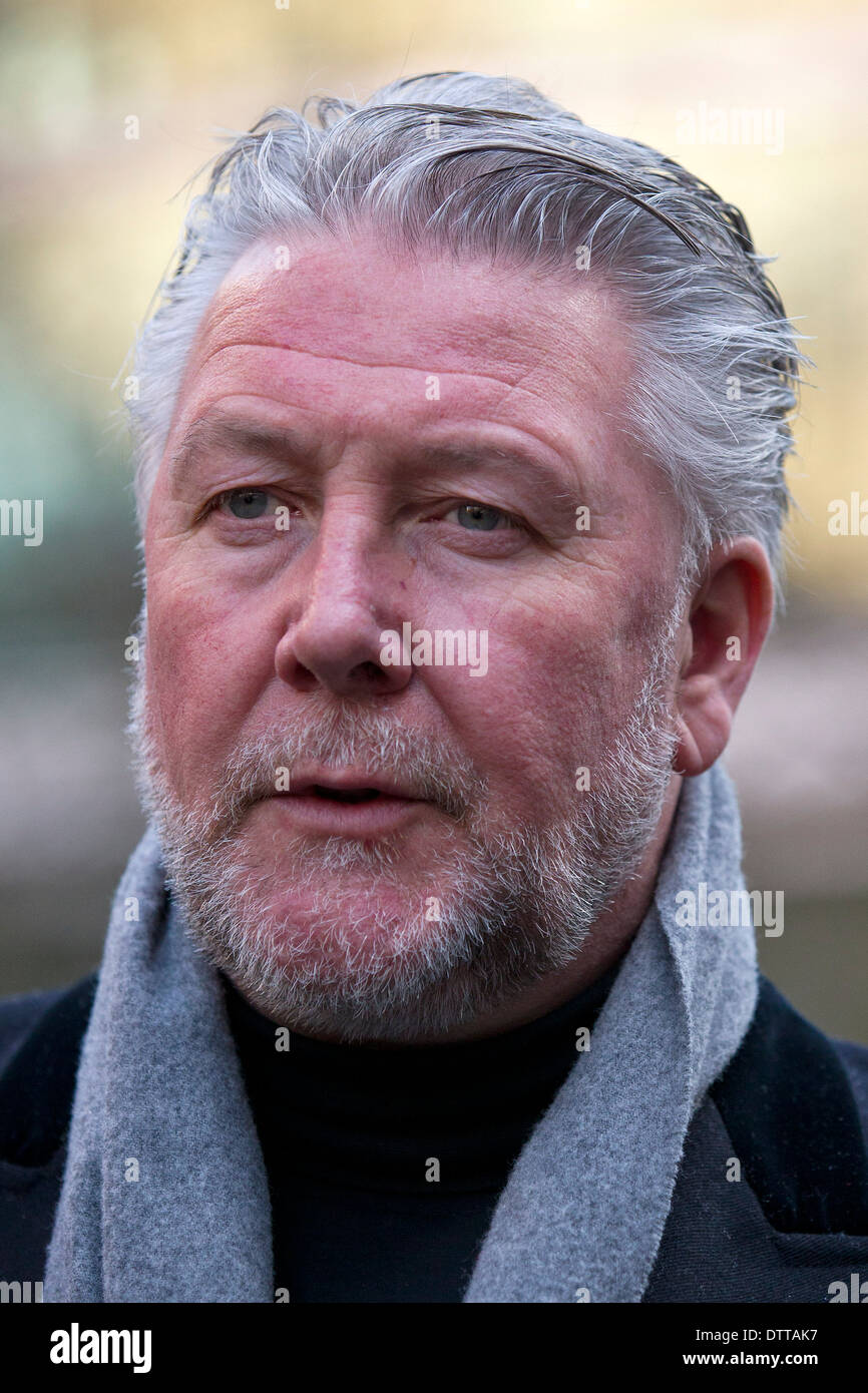 United Kingdom, London : Ground Force star Tommy Walsh leaves Southwark Crown Court in London on 13 January 2014. Stock Photo