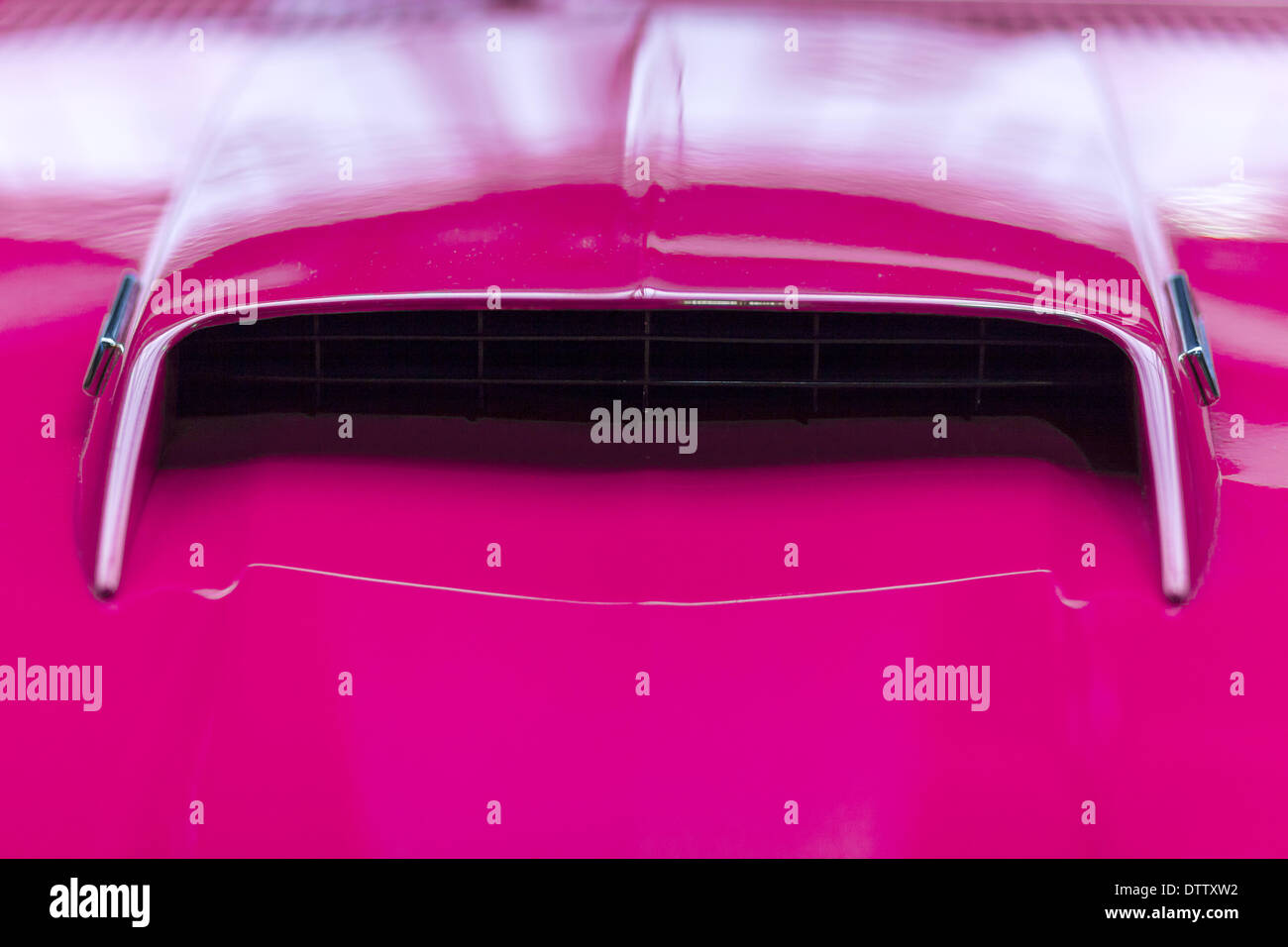 Engine cover hires stock photography and images Alamy