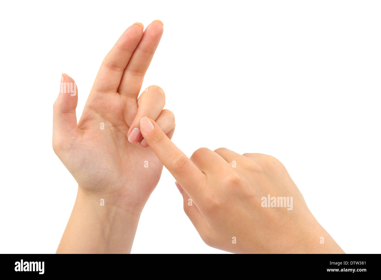 Можно считать на пальцах. Рука с согнутыми пальцами. Считает на пальцах. Женские пальцы рук.