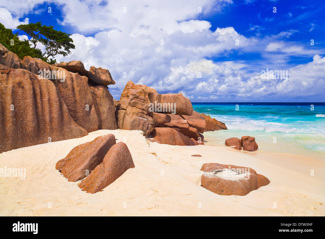 Tropica vacations hi-res stock photography and images - Alamy