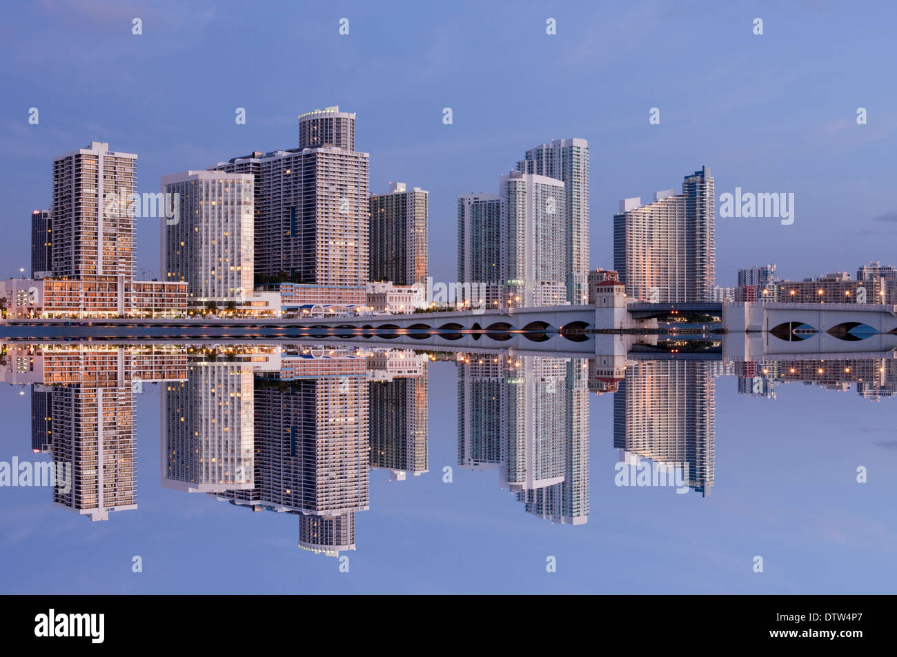 North bayshore drive hires stock photography and images Alamy