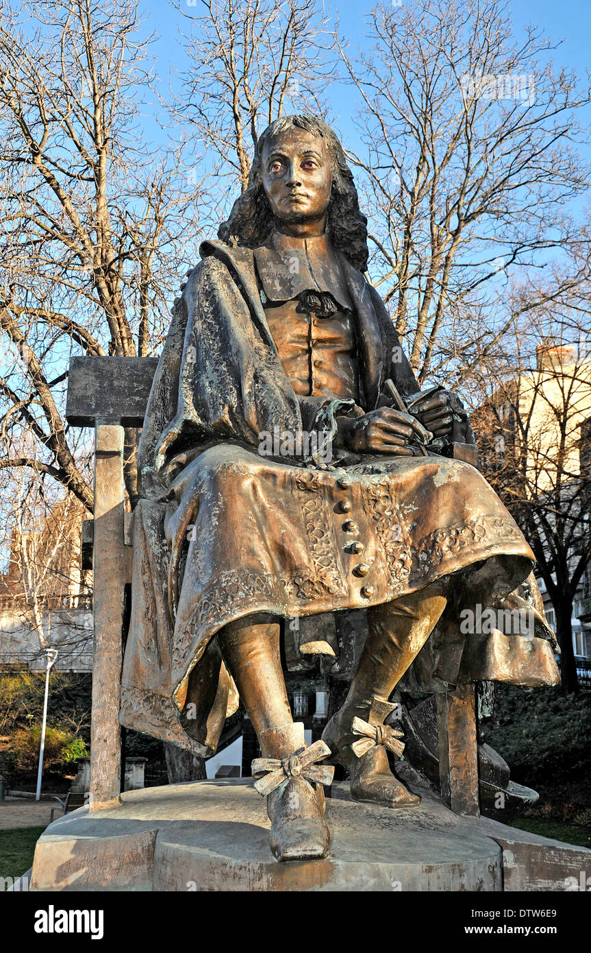 Ent Auvergne Blaise Pascal Blaise Pascal statue Clermont-Ferrand Puy-de-Dome Auvergne France Stock