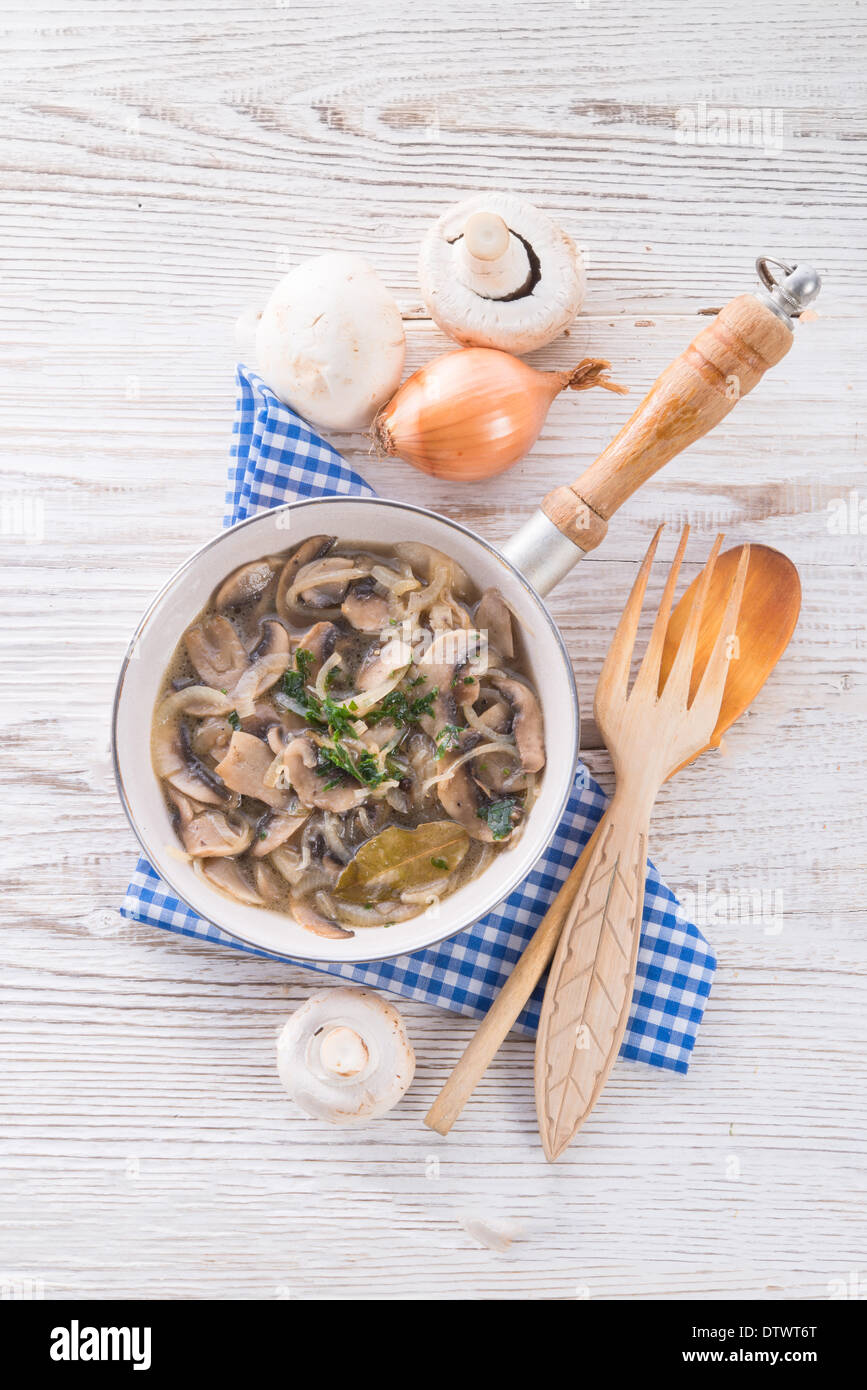 roasted mushrooms with onions Stock Photo - Alamy