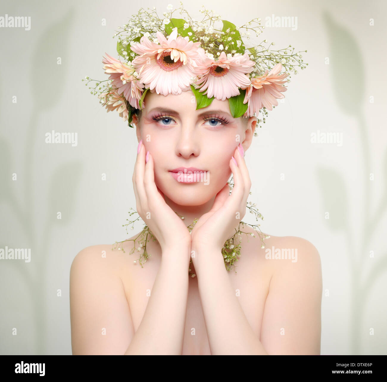 beautiful girl wearing wreath of flowers Stock Photo - Alamy