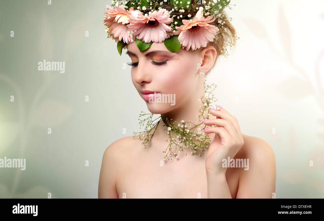 beautiful girl wearing wreath of flowers Stock Photo - Alamy
