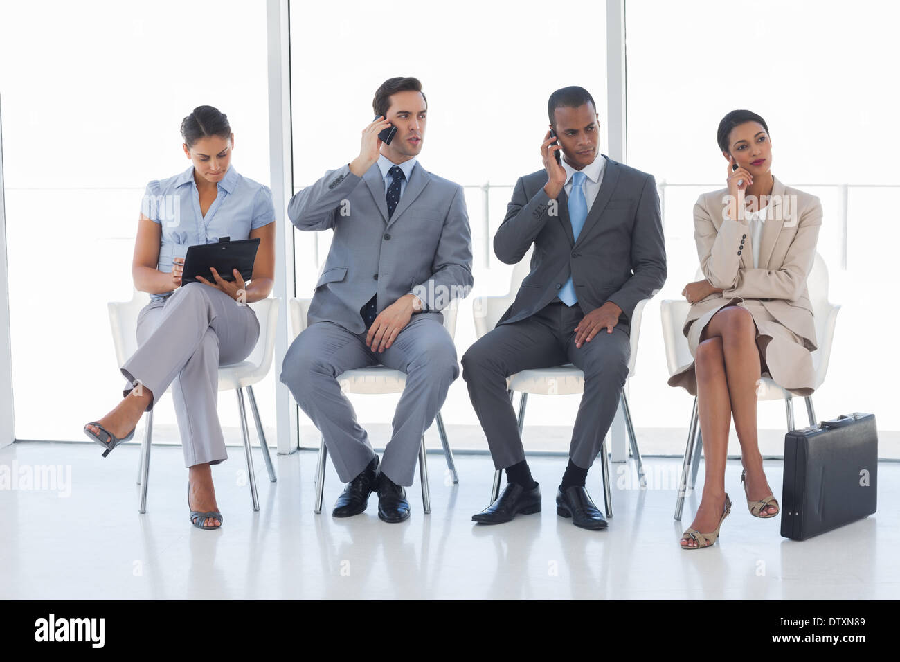 Waiting room conversation hi-res stock photography and images - Alamy
