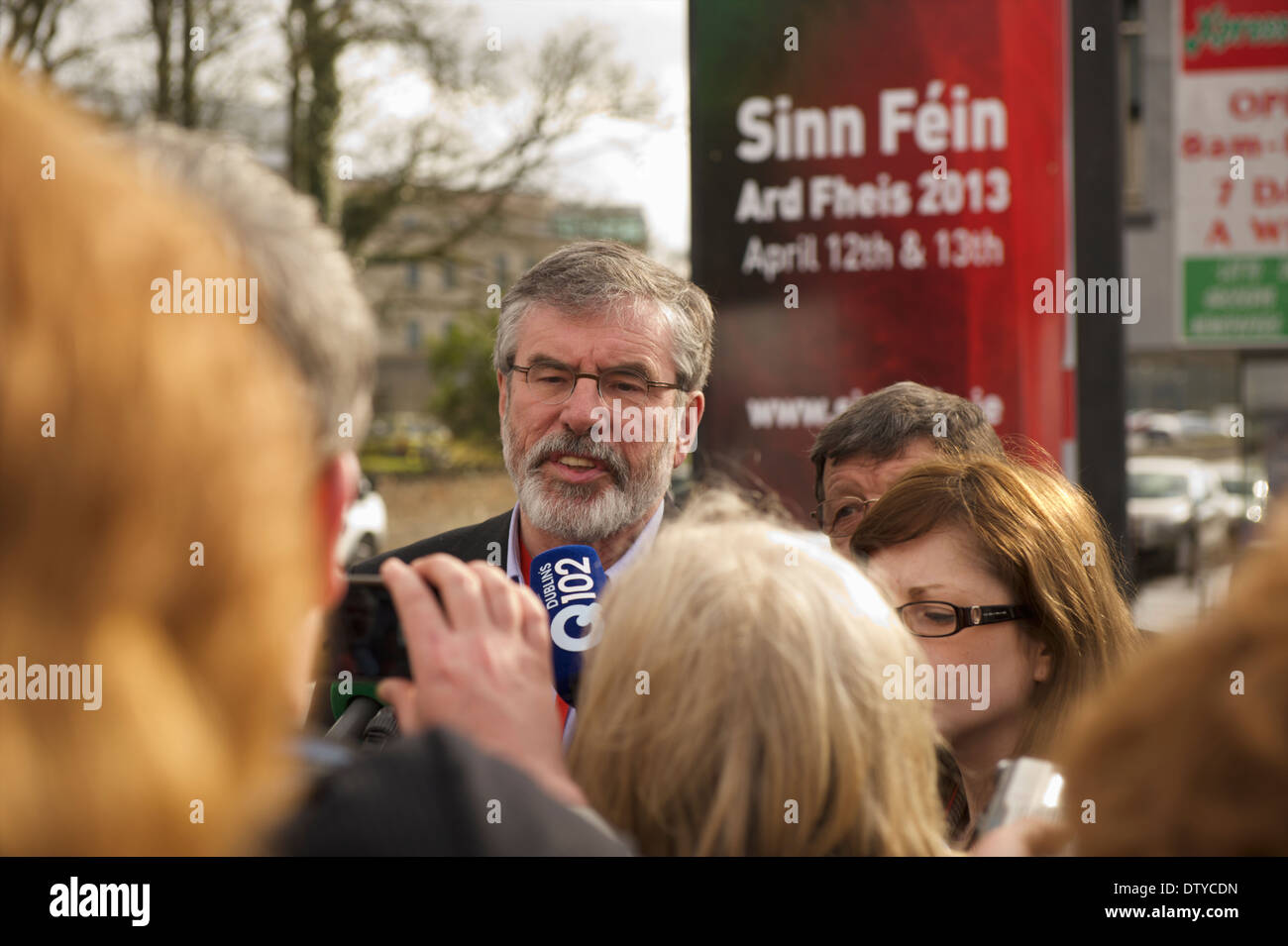 Gerry Adams TD, president of the Sinn Féin political party speaking to the media at the Sinn Fein Ard Fheis Stock Photo