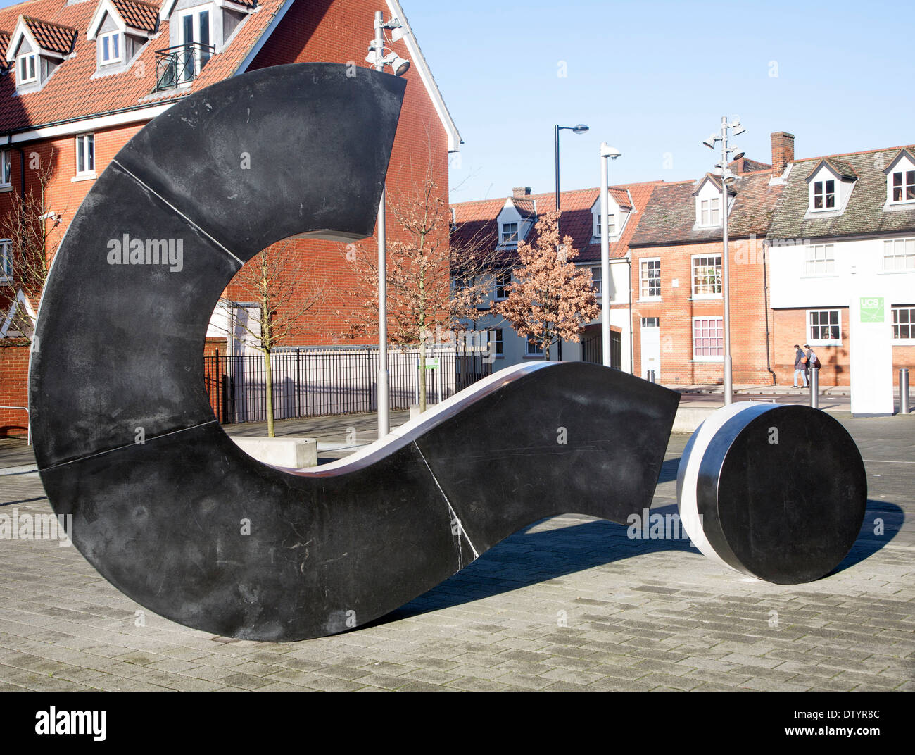 The Question Mark sculpture by Ben Langlands and Nikki Bell, University