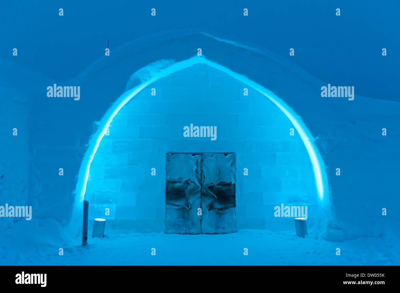 Hotel Entrance Doors High Resolution Stock Photography And Images Alamy