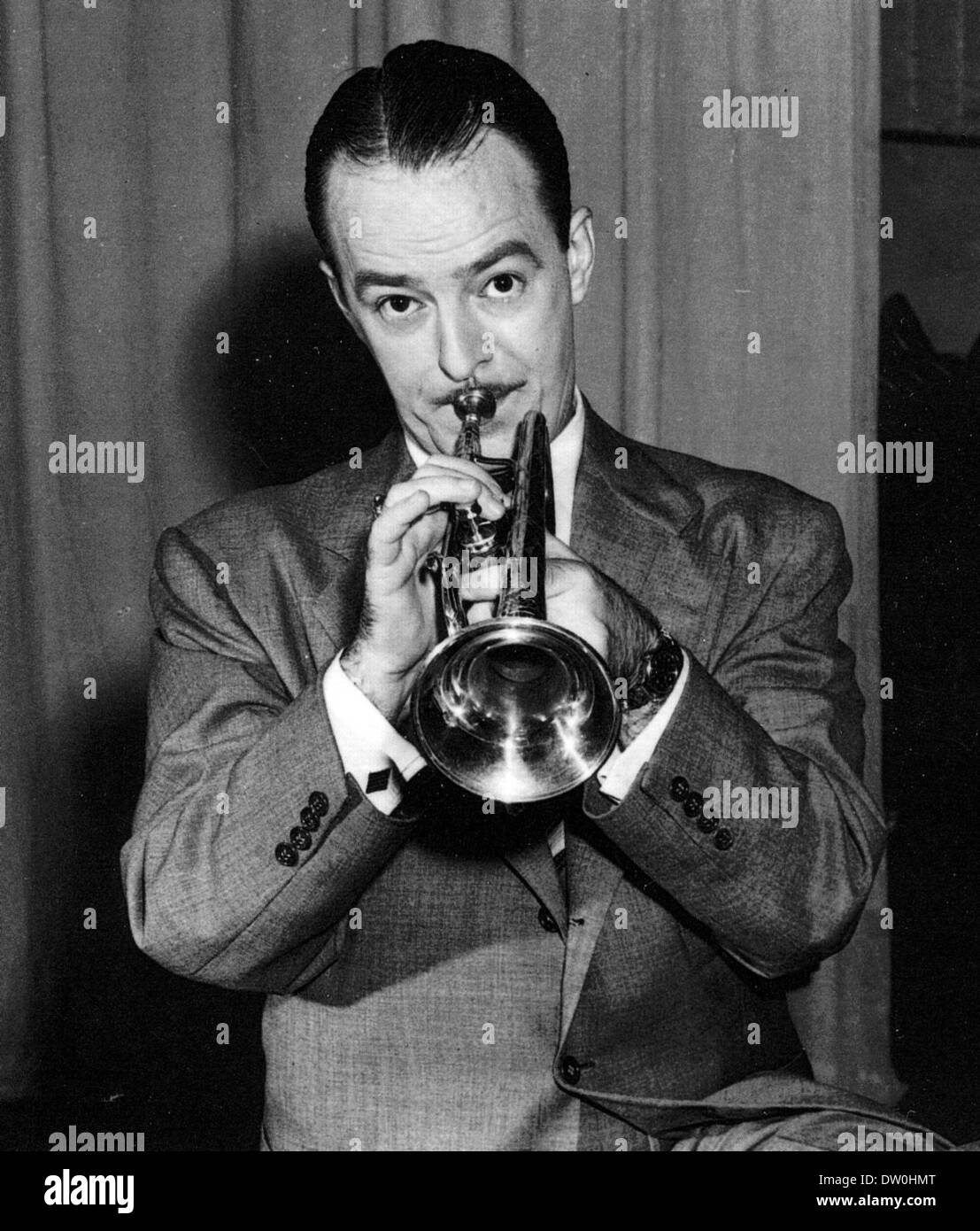 BOBBY HACKETT (19151976) US Jazz trumpeter about 1950 Stock Photo Alamy