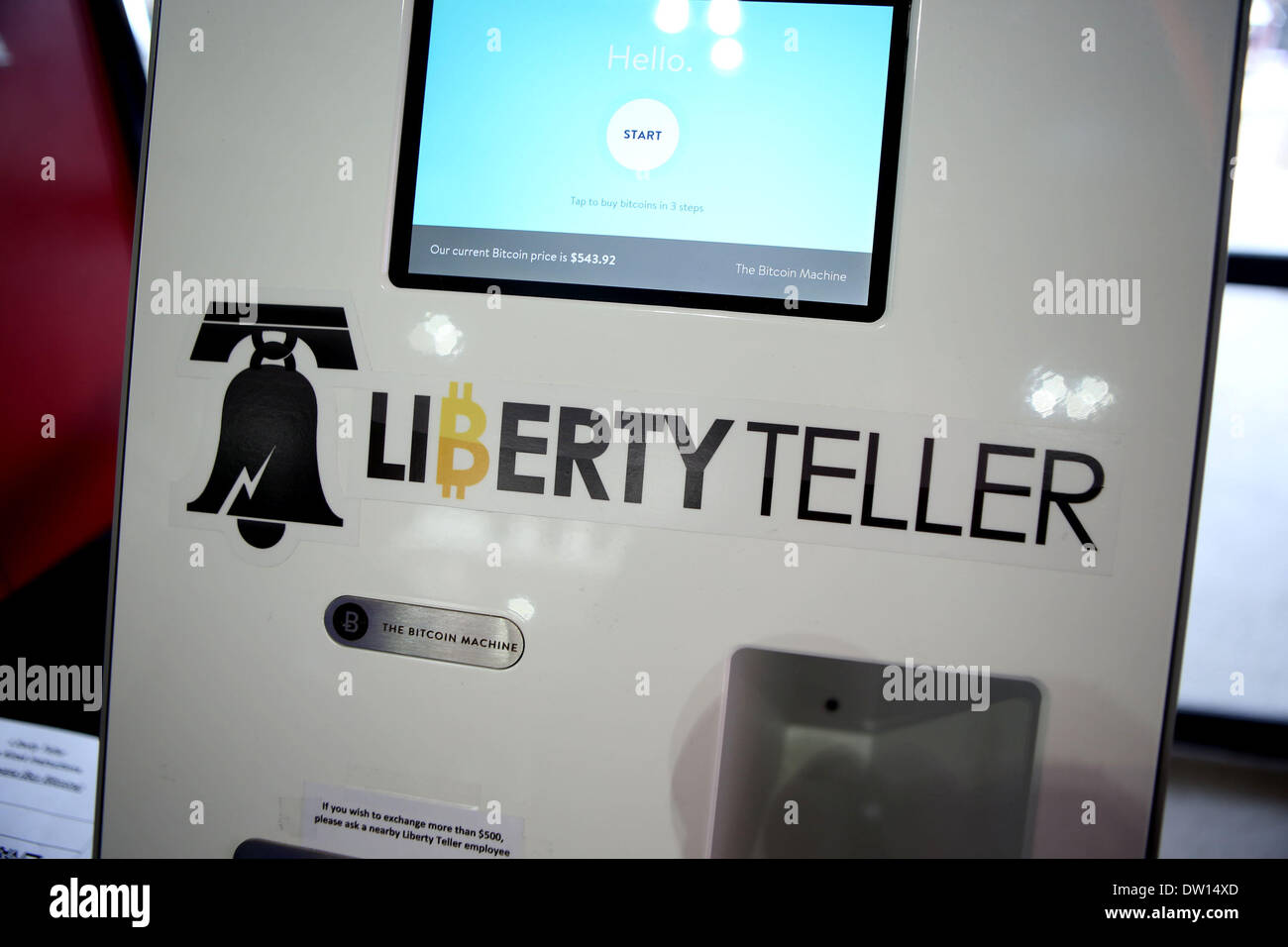 South station boston hi-res stock photography and images - Page 9 - Alamy