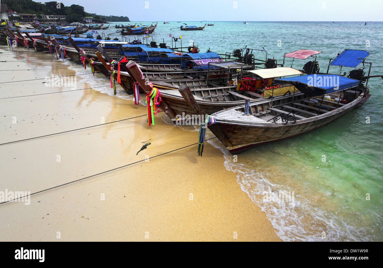 krabi phi phi island Stock Photo - Alamy