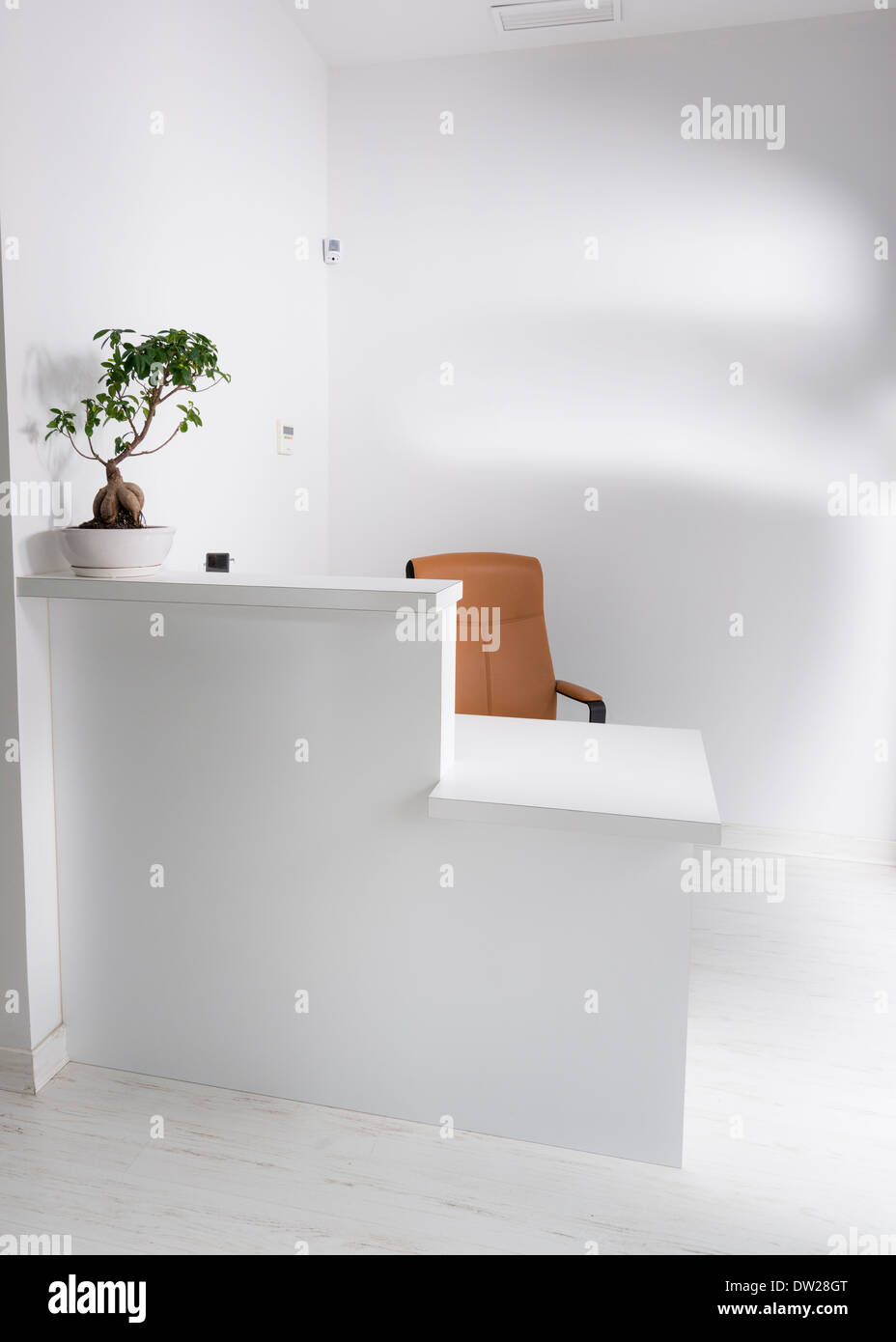 Dental clinic reception area hi-res stock photography and images - Alamy