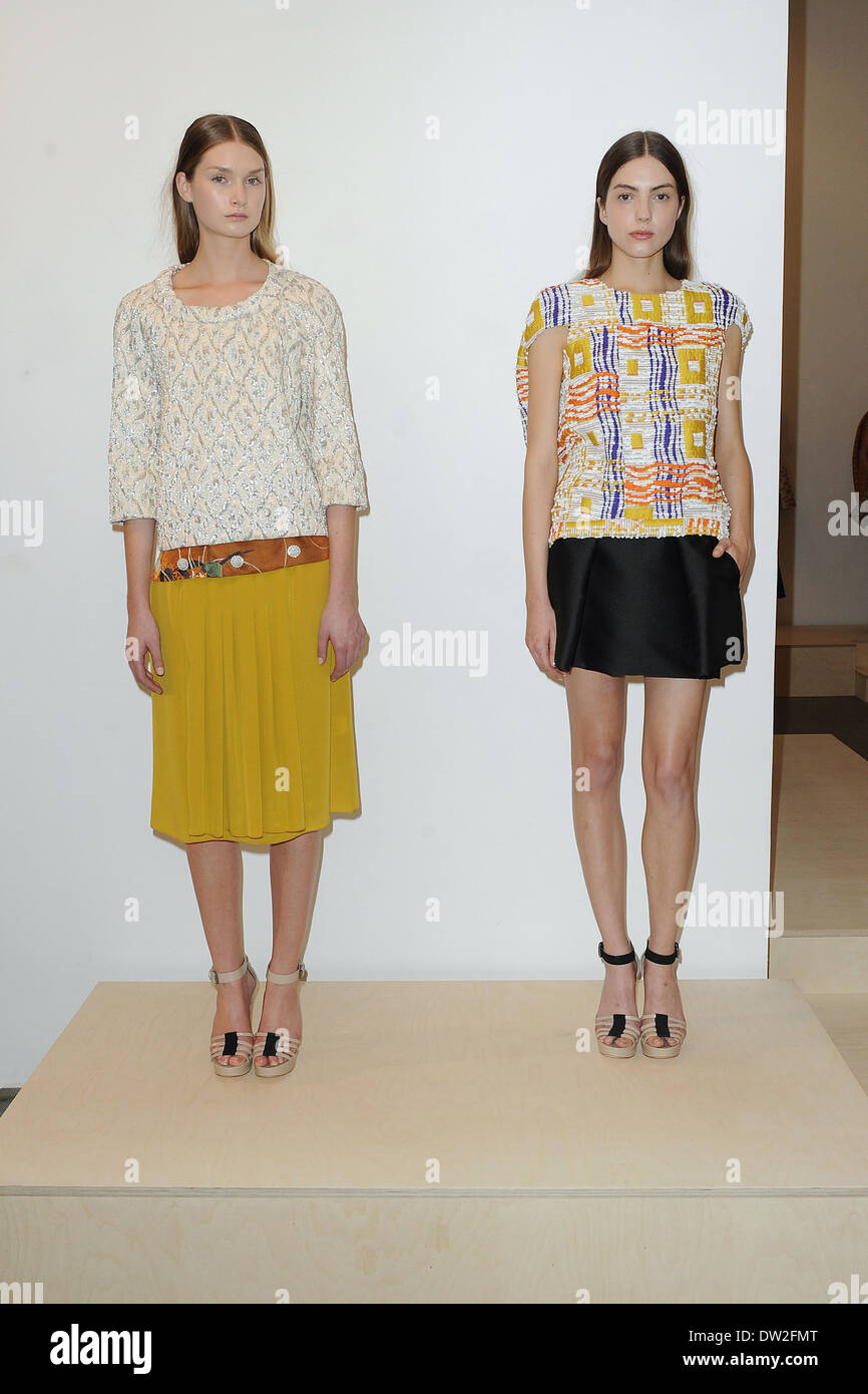 Model Paris Fashion Week Spring/Summer 2013 - Odeeh - Fashion Show ...