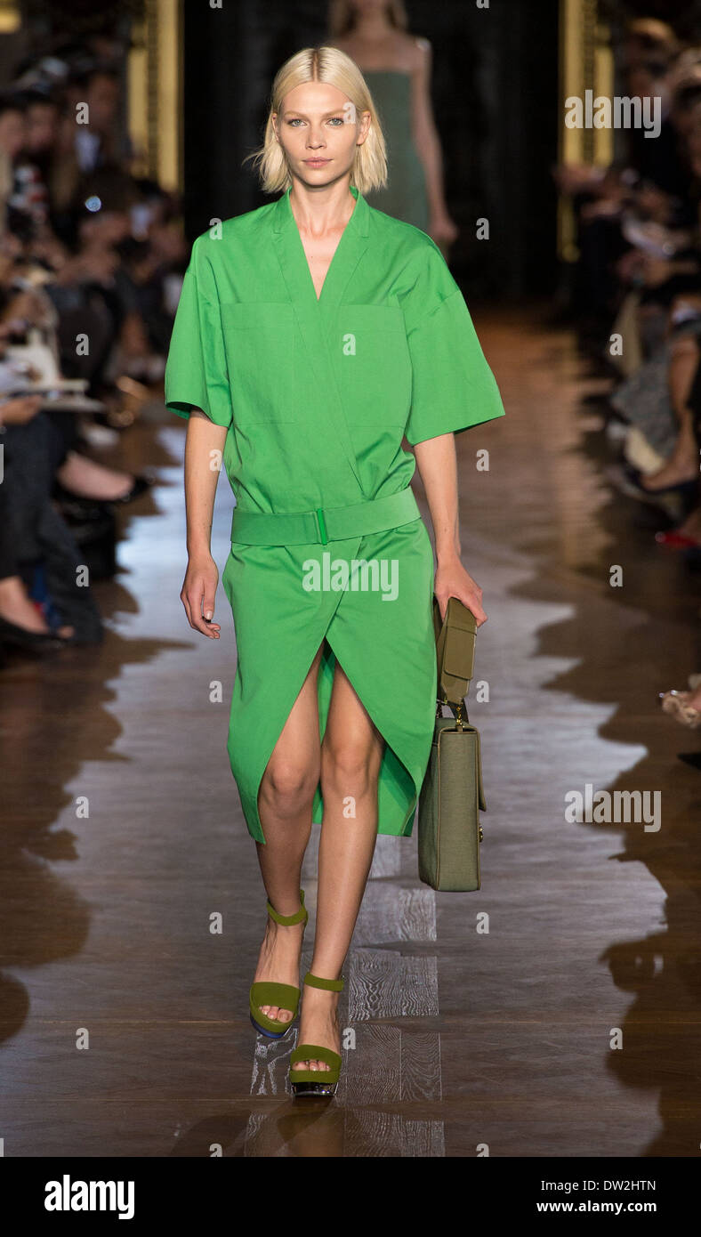 Model Paris Fashion Week Spring/Summer 2013 Stella McCartney