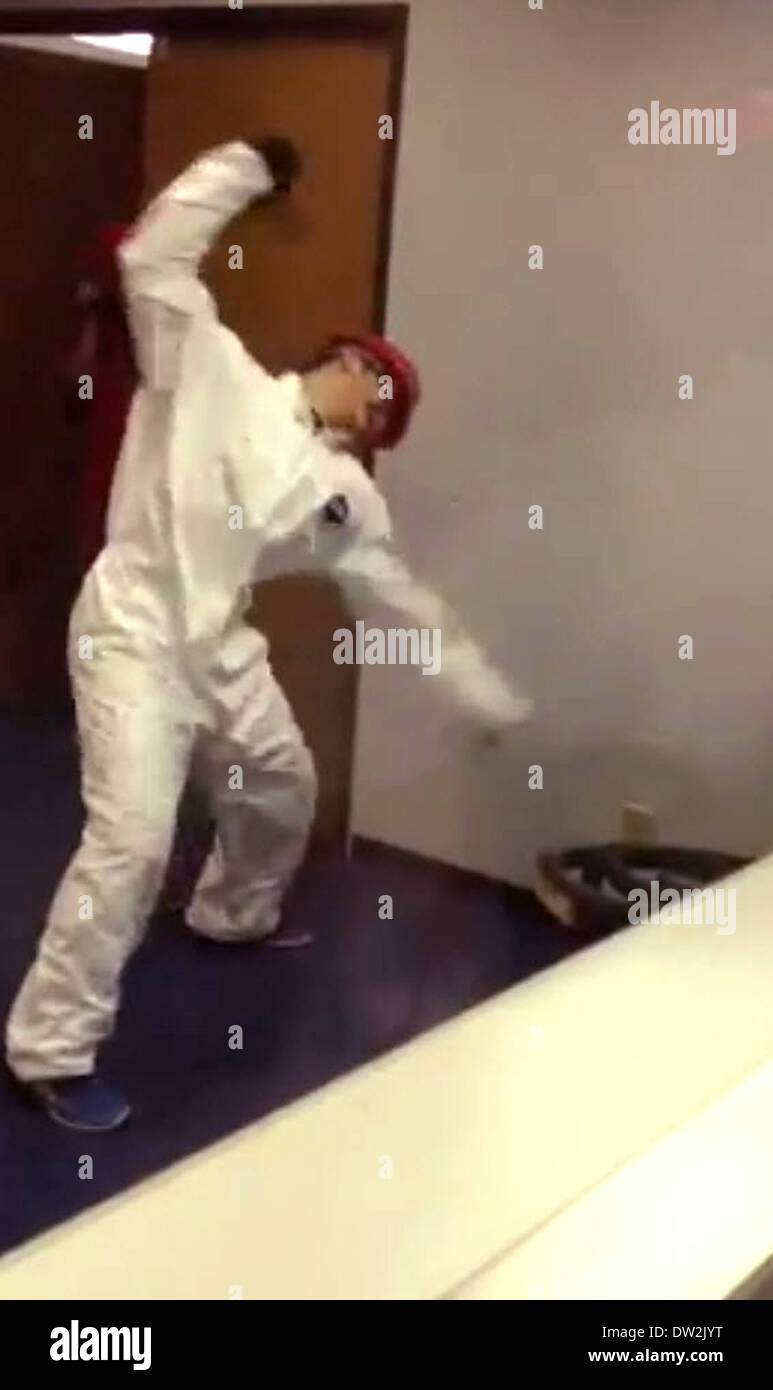 ANGER ROOM Dallas citizens with anger management issues can smash away ...