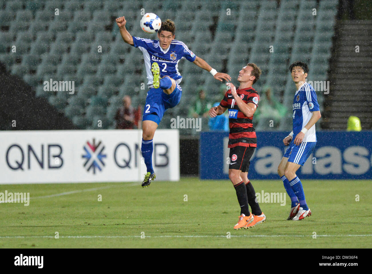 Sydney, Australia. 26th Feb, 2014. Ulsan defender Lee Yong in action during the AFC Champions League game between Western Sydney Wanderers FC and Ulsan Hyundai FC of Korea from the Pirtek Stadium, Parramatta. Ulsan won 3-1. Credit:  Action Plus Sports/Alamy Live News Stock Photo