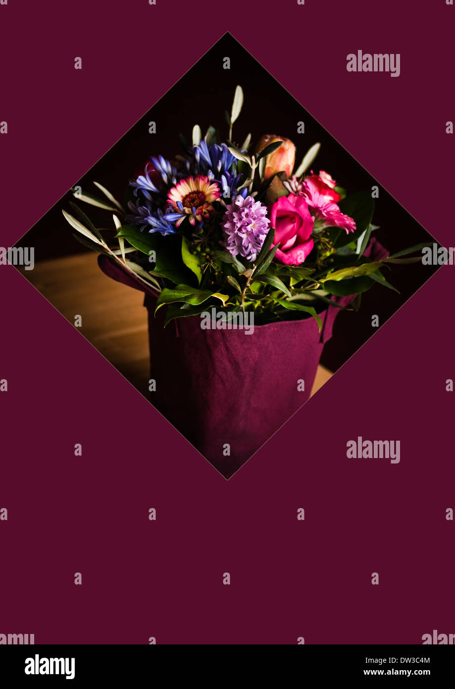 Card concept shopping bag with flowers, square window on purple background with copy space, add own text Stock Photo