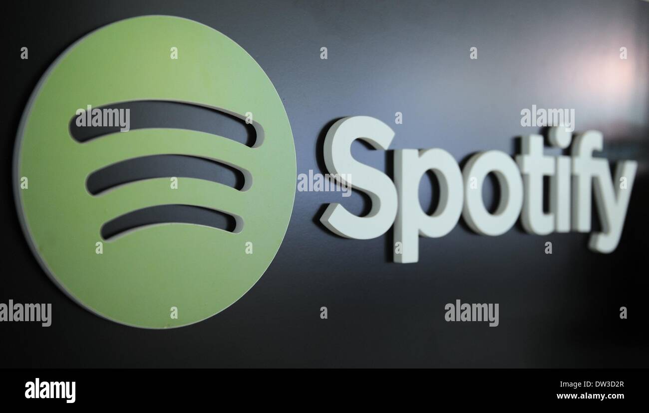 The logo of the music streaming service Spotify in Berlin, Germany, 25 February 2014. Photo: Britta Pedersen Stock Photo