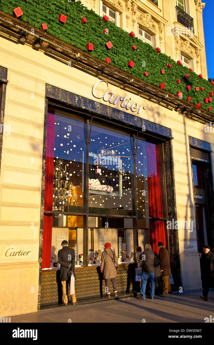 Cartier store on the Avenue des Champs Elysées in the evening, 8th