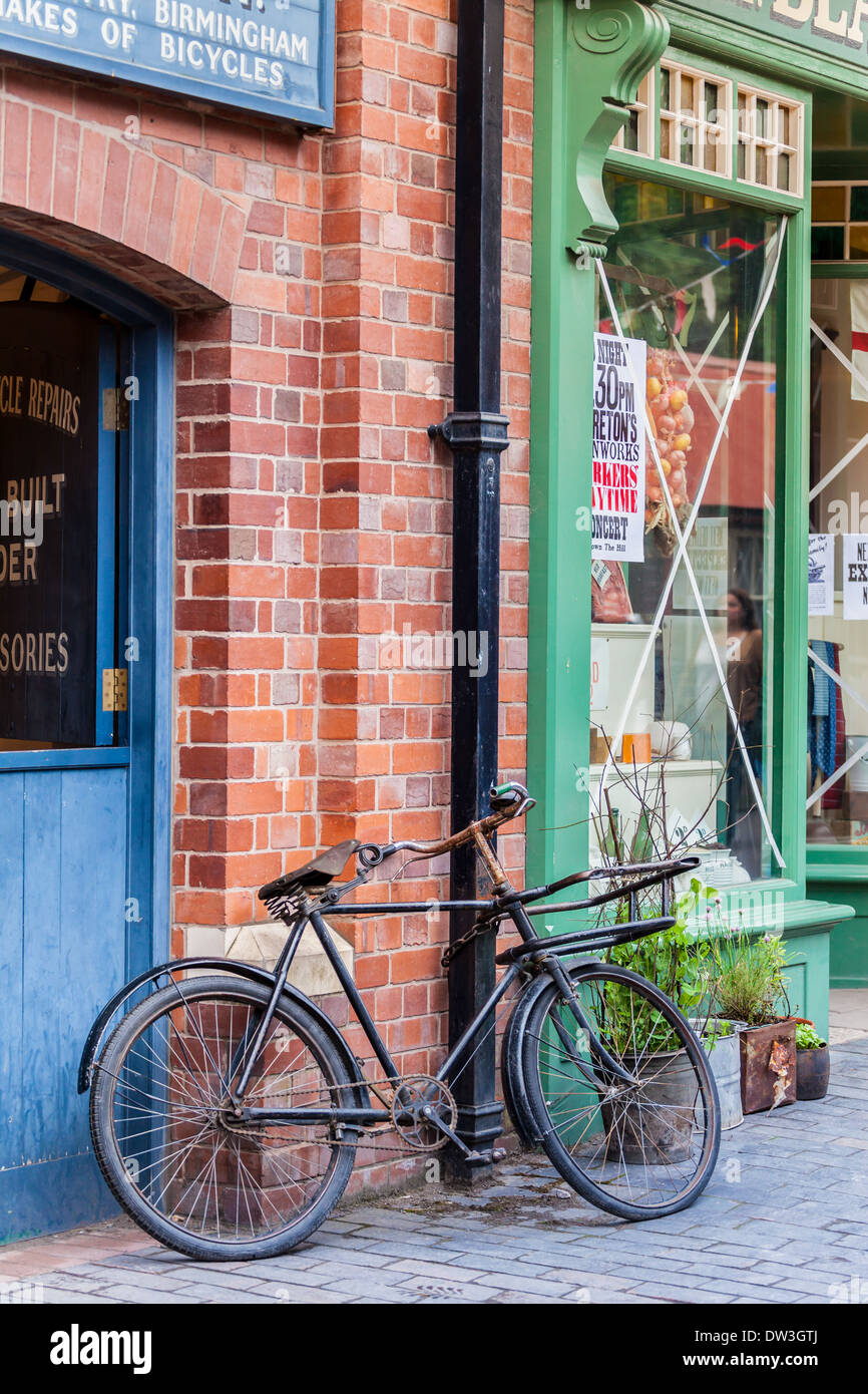 Victorian shop front hires stock photography and images Alamy