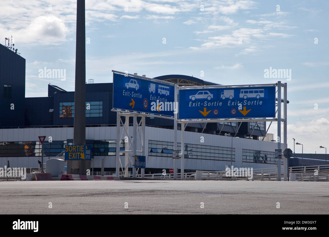 Calais port and the car ferry terminal hires stock photography and