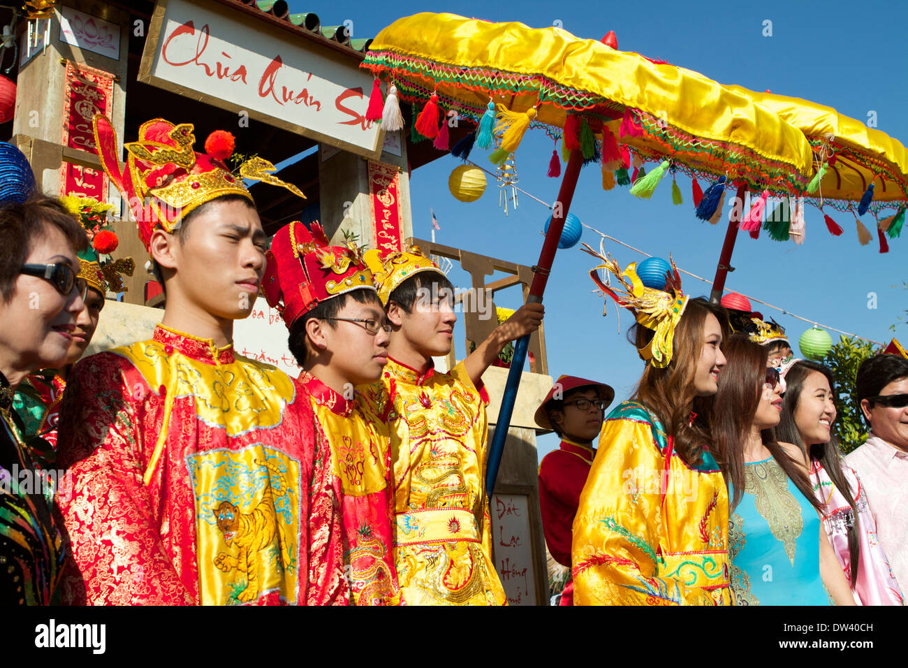 Vietnamese people in traditional costume and dress celebrate the Stock ...