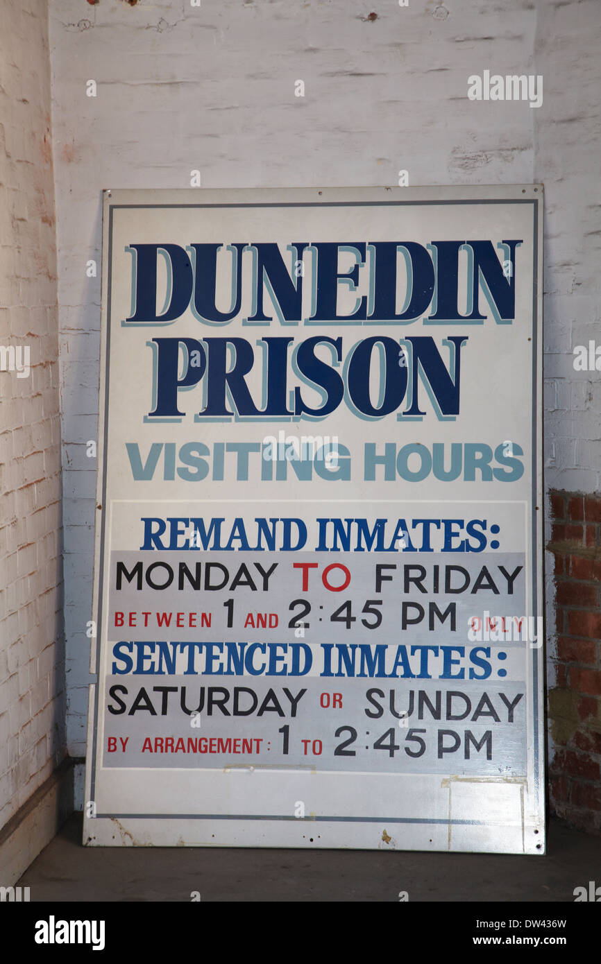 Visiting hours hires stock photography and images Alamy