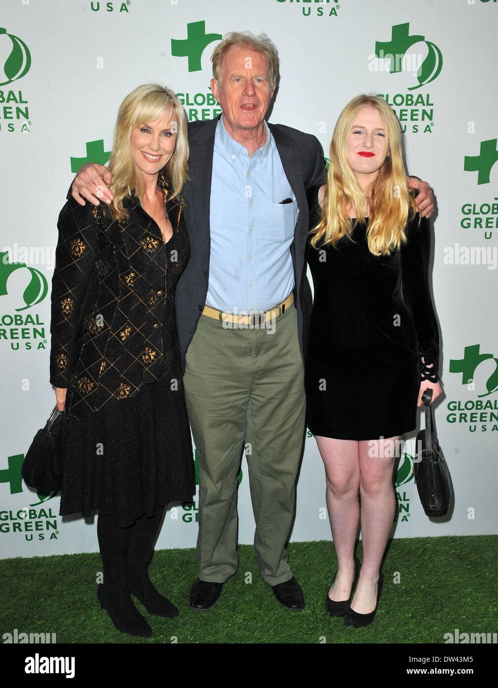 Los Angeles, CA, USA. 26th Feb, 2014. Ed Begley Jr., Wife Rachelle