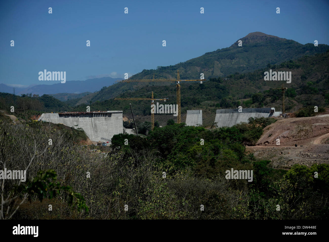 (140227) -- NGABE BUGLE REGION, Feb. 27, 2014 (Xinhua) -- The hydroelectric project 'Barro Blanco' is seen in Tole town, adjacent to the Ngabe Bugle indigenous region, 450 km west of Panama City, capital of Panama, on Feb. 26, 2014. The Ngabe Bugle indigenous region is located in the western region of Panama, and covers an area of 6,968 square km, with 91 per cent of its population living in extreme poverty. Native leaders of the Ngabe Bugle region declared a 'national alert', because of the eviction notice issued by a company which is developing the hydro-electric project 'Barro Blanco'. The Stock Photo