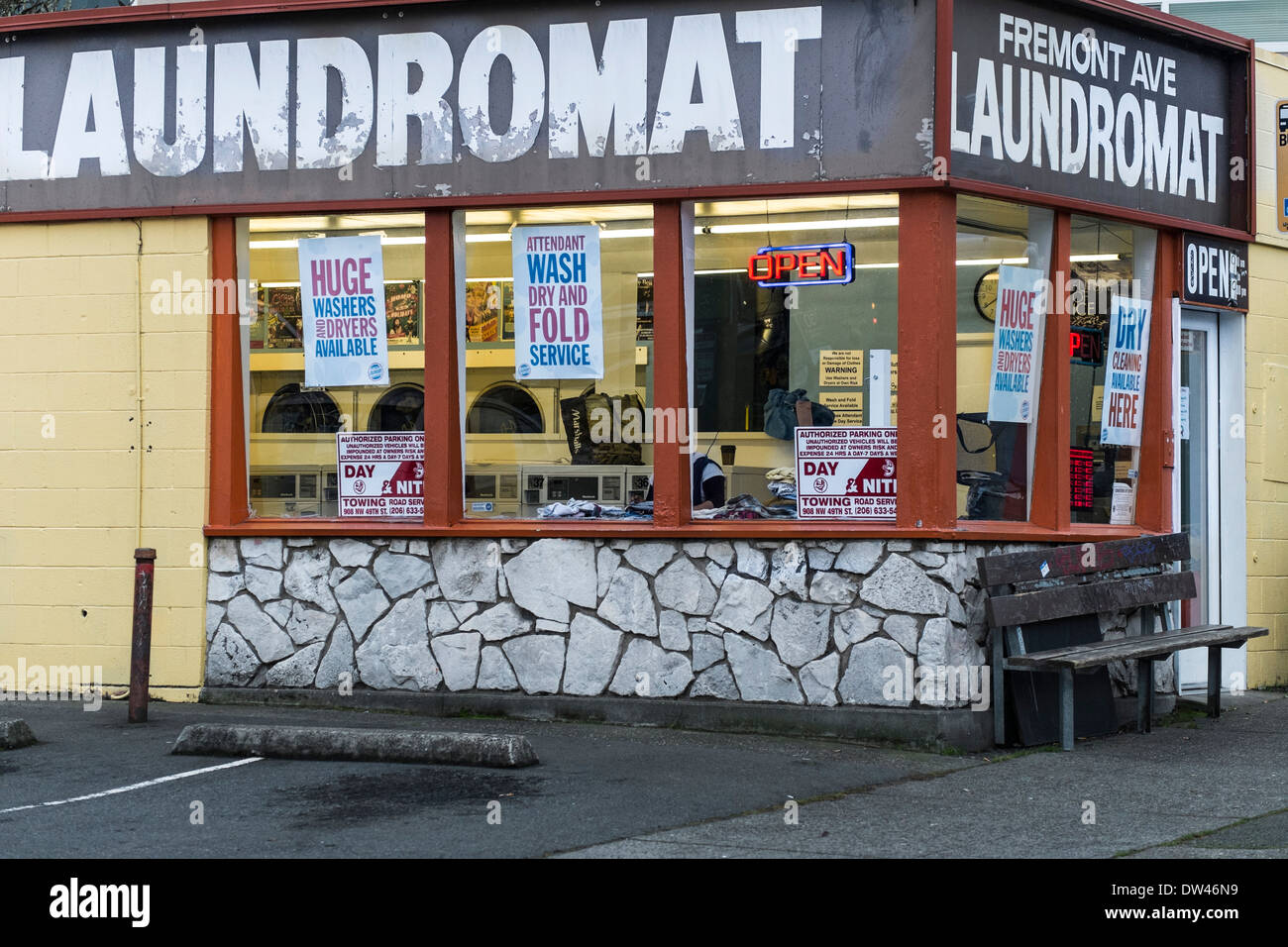Laundromat america hi-res stock photography and images - Alamy