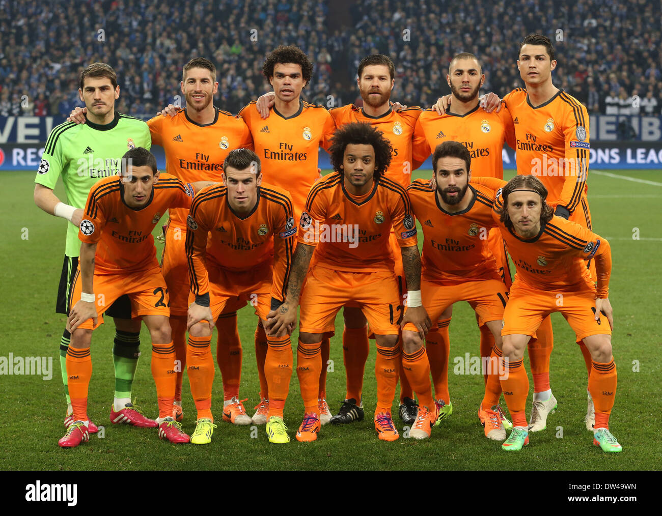 Gelsenkirchen, Germany. 26th Feb, 2014. The team of Madrid poses prior to the UEFA Champions League round of 16 first leg soccer match between FC Schalke 04 - Real Madrid at the Veltins-Arena in Gelsenkirchen, Germany, 26 February 2014. Front row (l-r): Angel di Maria, Gareth Bale, Marcelo, Daniel Carvajal and Luka Modric. Second row (l-r): Iker Casillas, Sergio Ramos, Pepe, Xabi Alonso, Karim Benzema and Cristiano Ronaldo. Photo: Roland Weihrauch/dpa/Alamy Live News Stock Photo