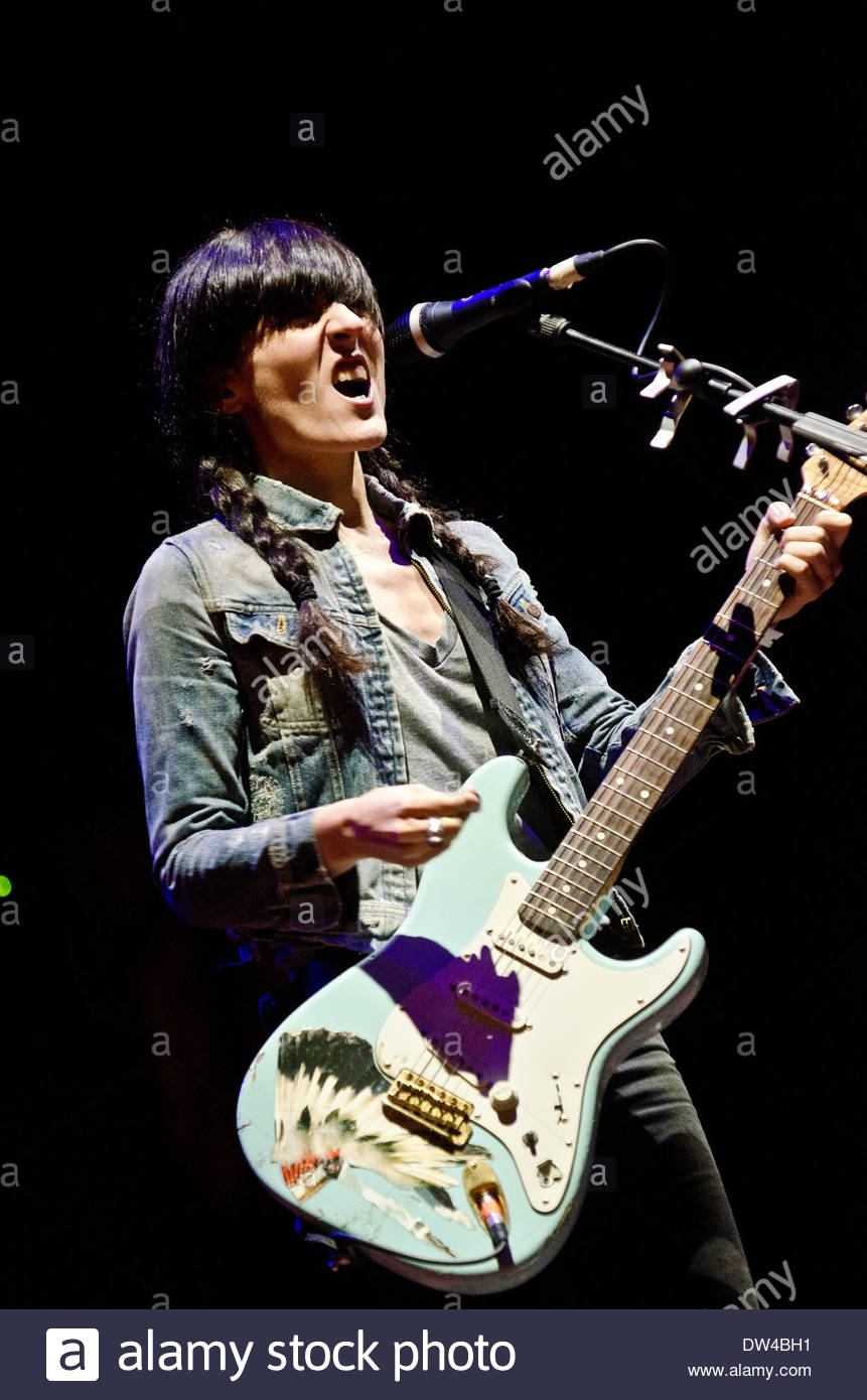 Spanish Female Singer Stock Photos & Spanish Female Singer Stock Images