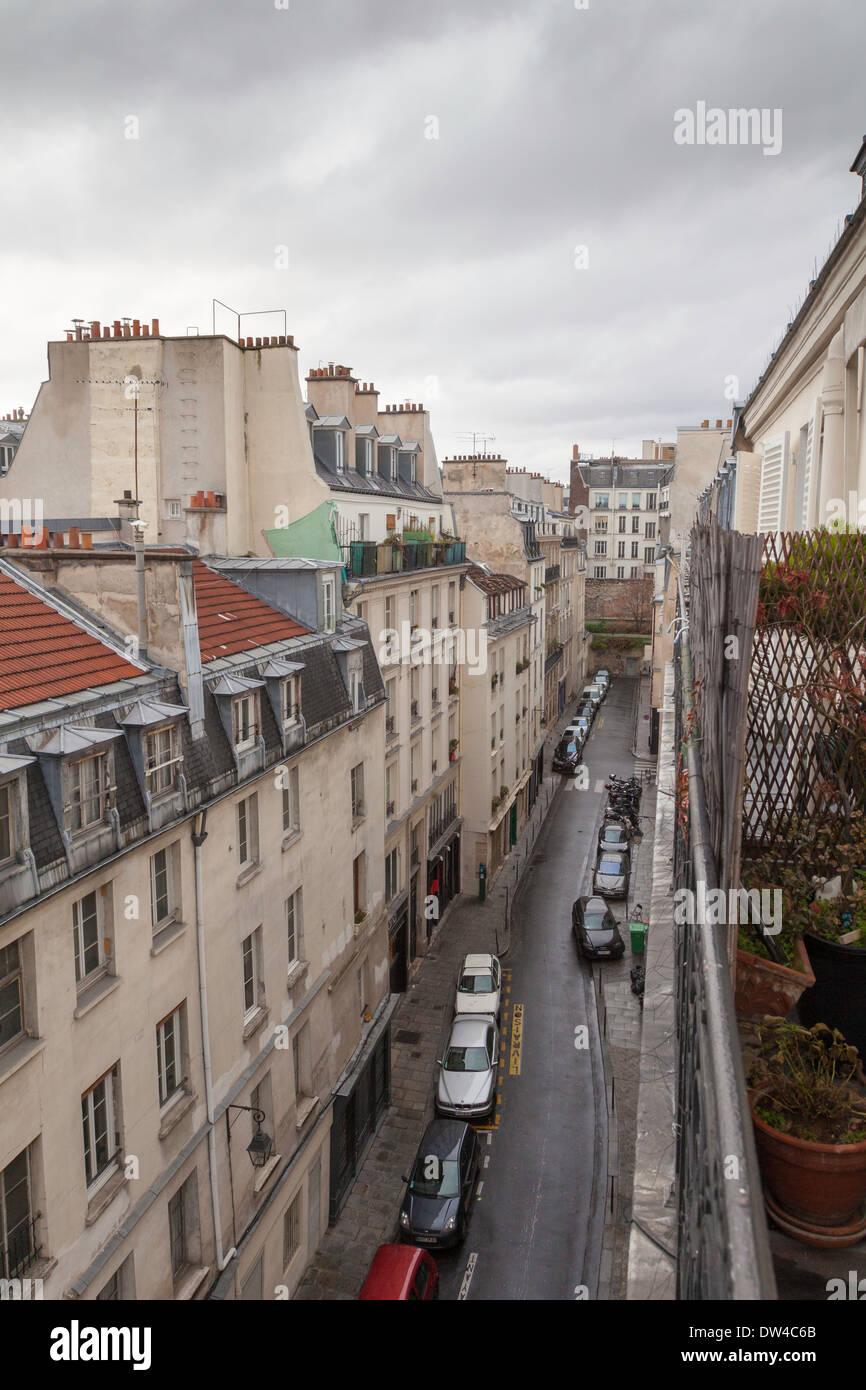 View along Rue Jean Beausire, 4th arrondissement, Paris Stock Photo - Alamy