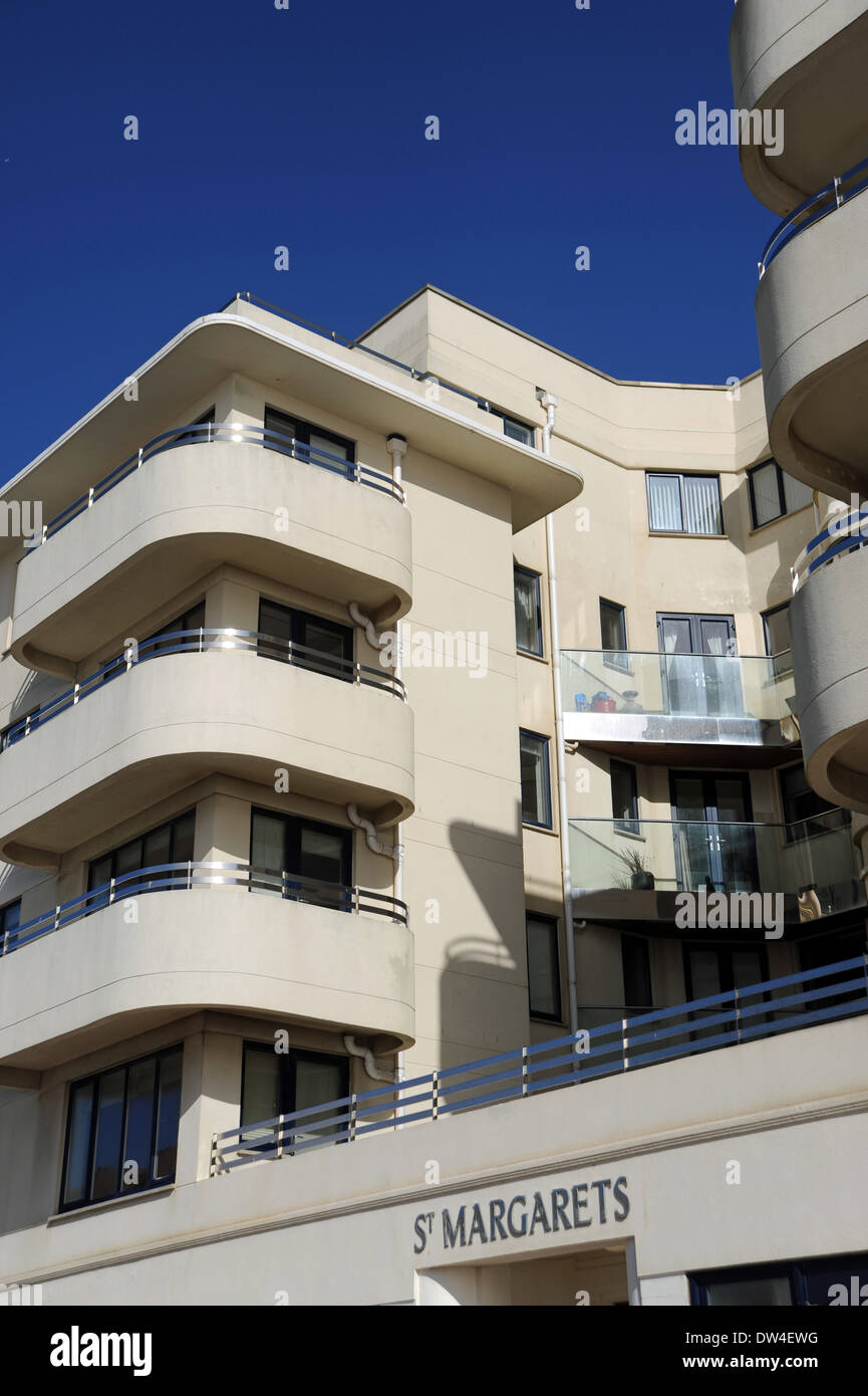 Art deco flats hires stock photography and images Alamy