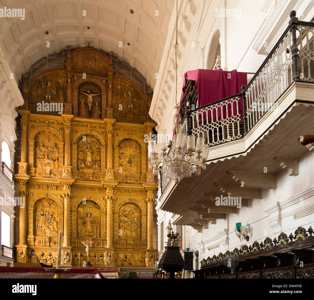 India, Goa, Old Velha Goa, Se Catedral Catholic Cathedral, gilded altar Stock Photo