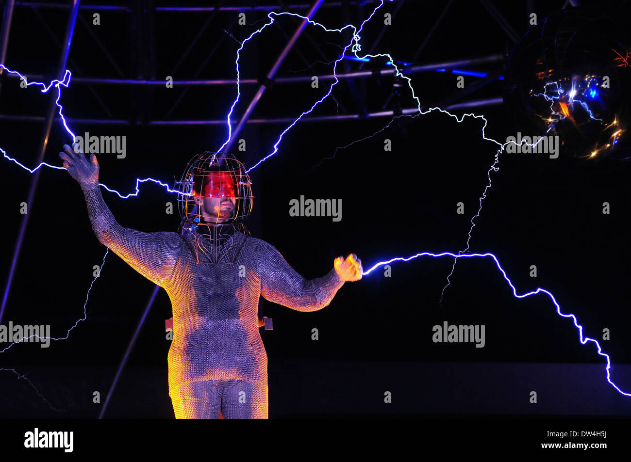 David Blaine dressed in a chainmail suit begins his latest challenge