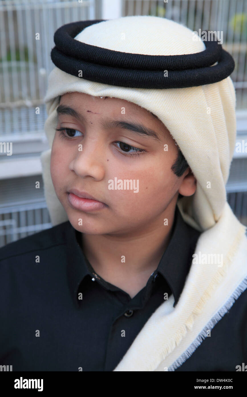 Qatar, Doha, Souq Waqif, boy Stock Photo Alamy