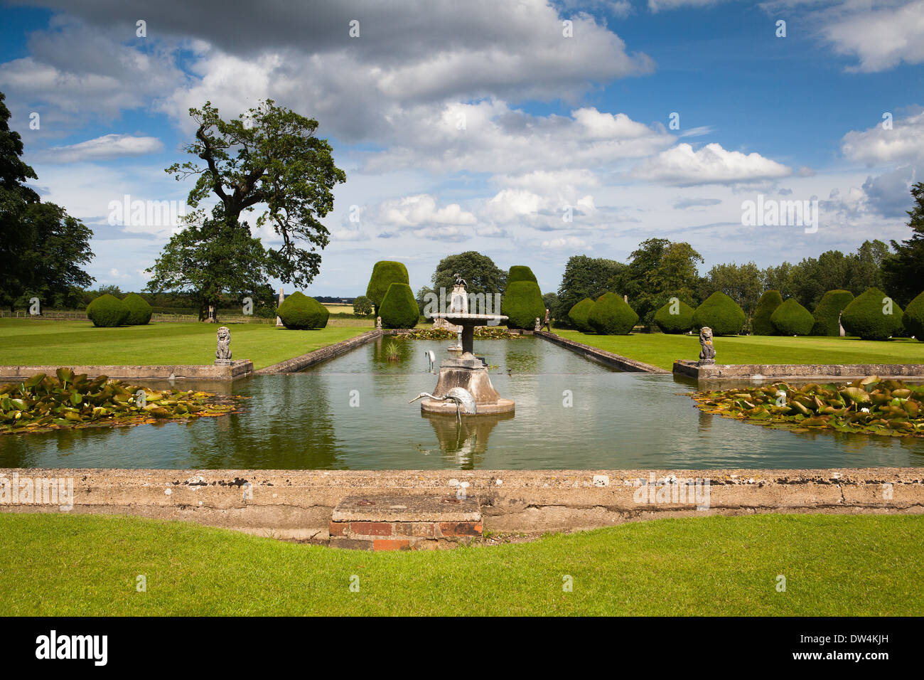 BURTON AGNES ENGLAND, JULY 15 Burton Agnes Hall is an Elizabethan