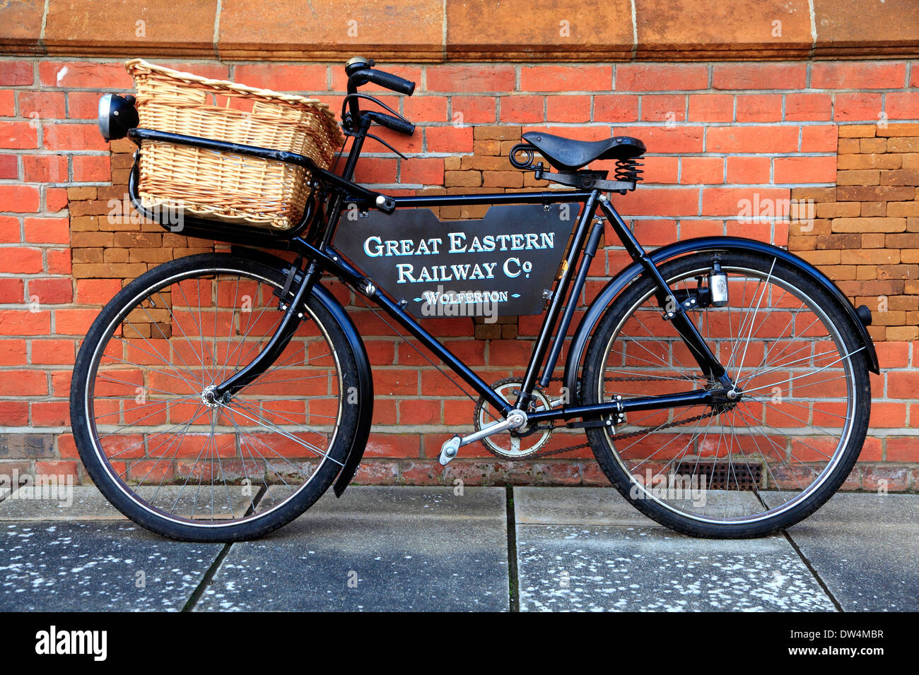 Great Eastern Railway bicycle, Wolferton Station, Norfolk, England, UK Stock Photo