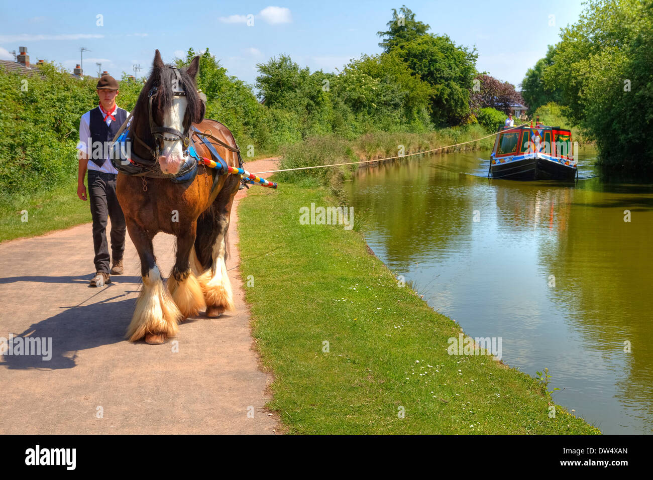 Horse drawn barge Great Stock Photo Alamy