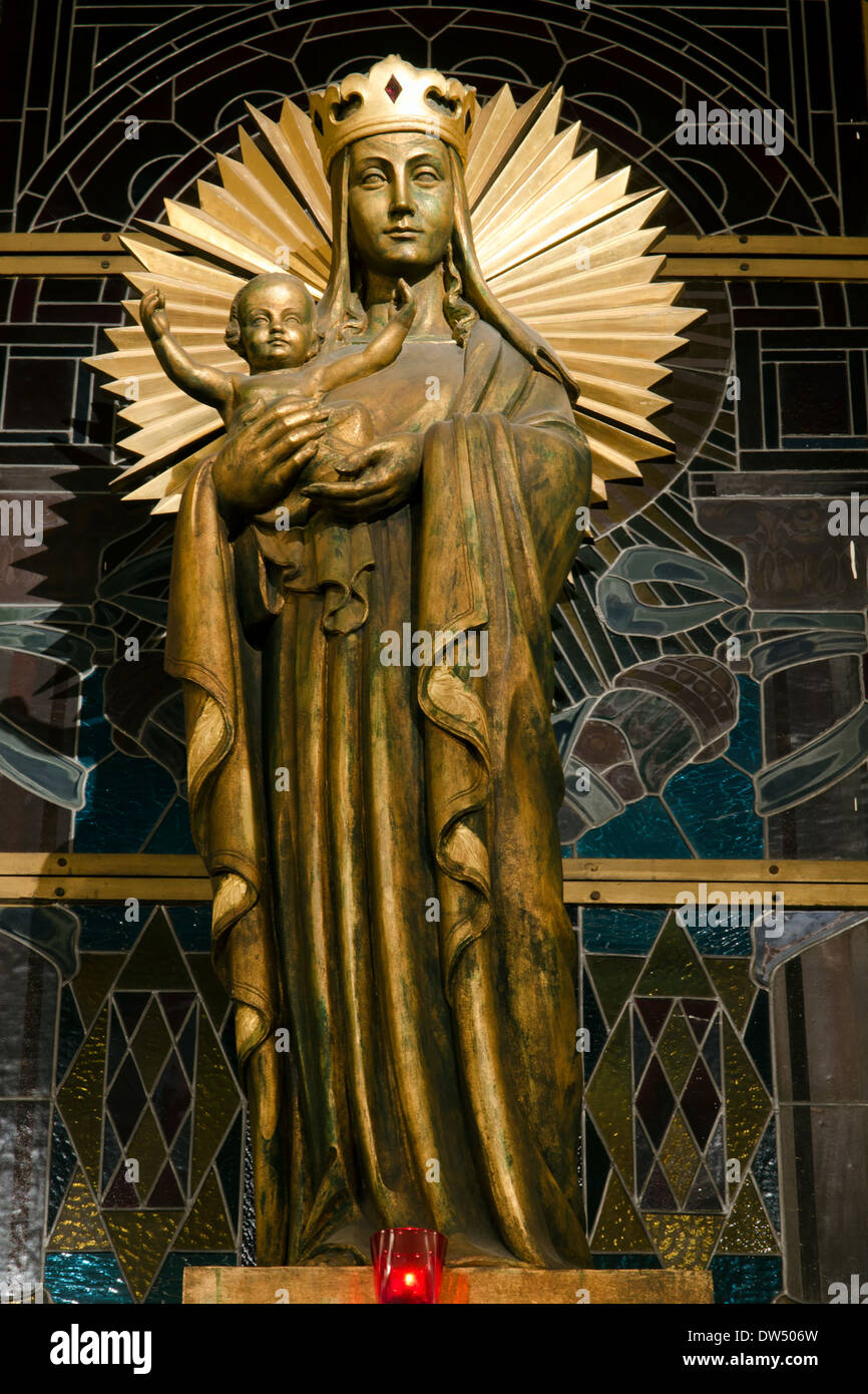 Mary the mother of jesus hi-res stock photography and images - Alamy